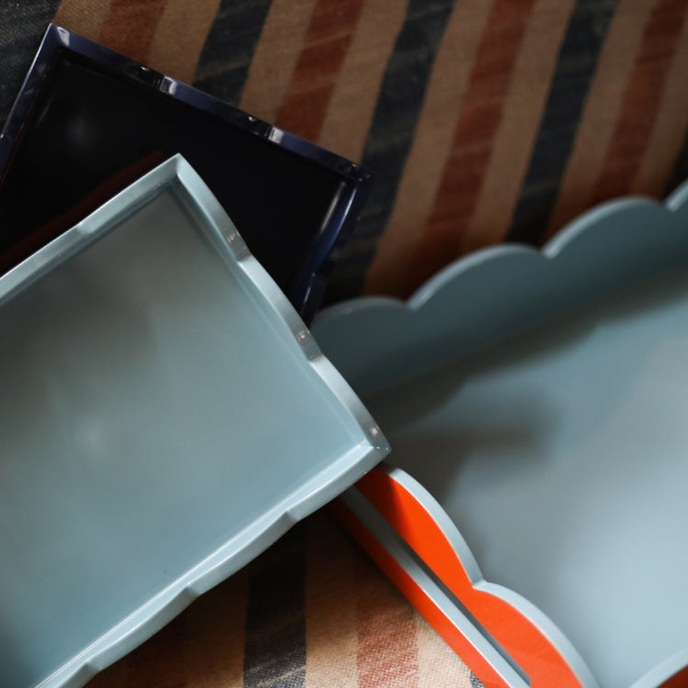 Addison Ross - Tablett Scalloped - Hellgrau & Marineblau - 28x20 cm