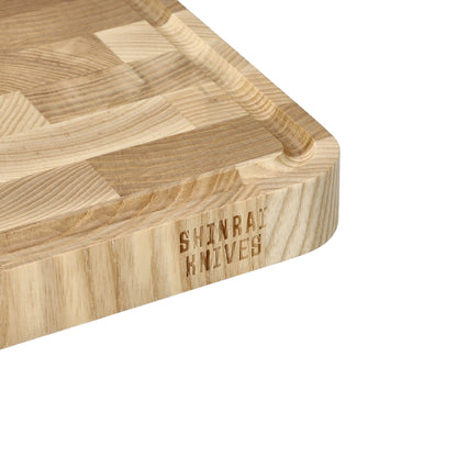 Shinrai Knives – Luxus-Schneidebrett aus Eschenholz – Hirnholz – 40 × 30 × 4,5 cm